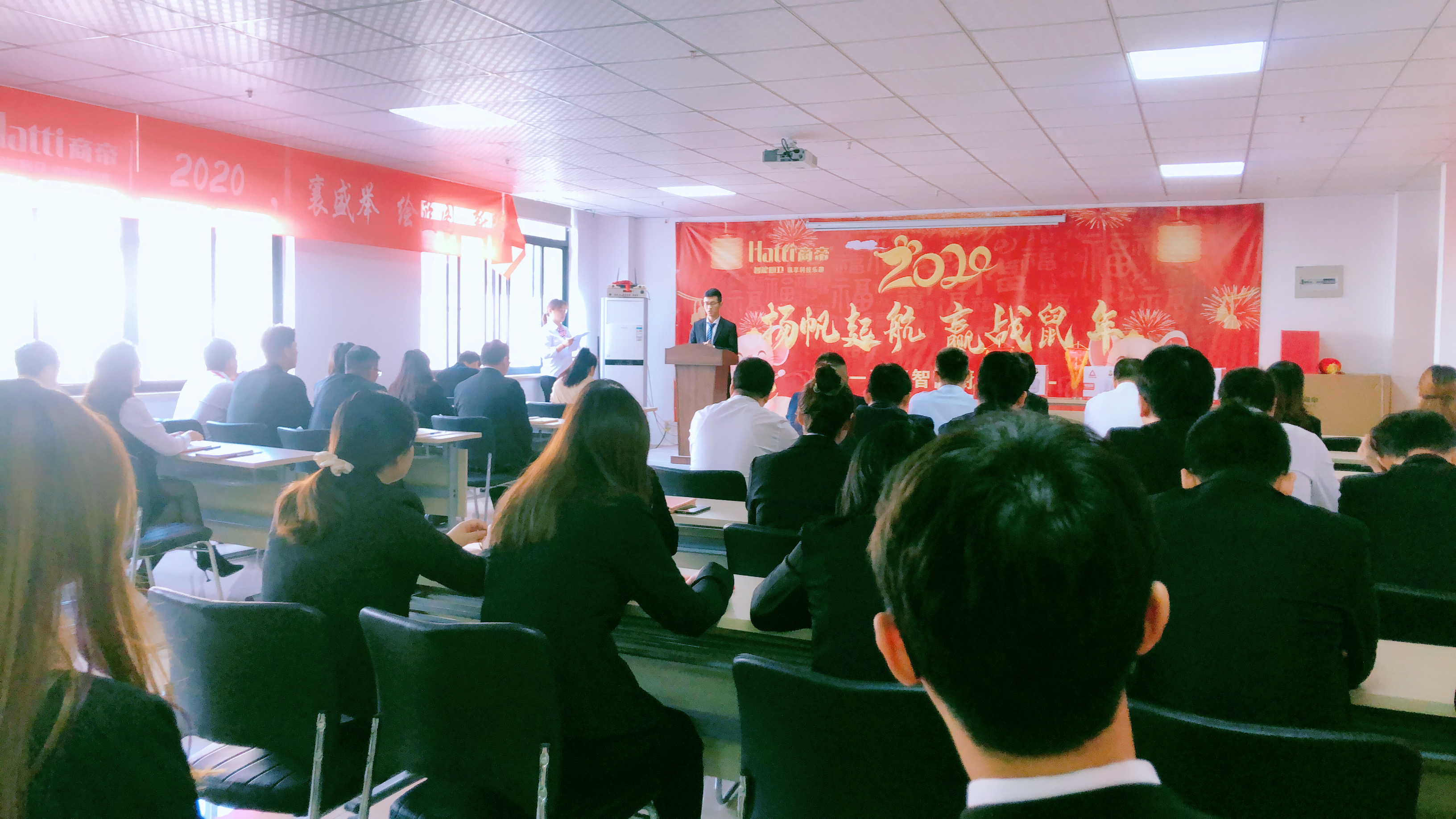 PG国际-创造和传播文娱领域的美好体验游戏平台