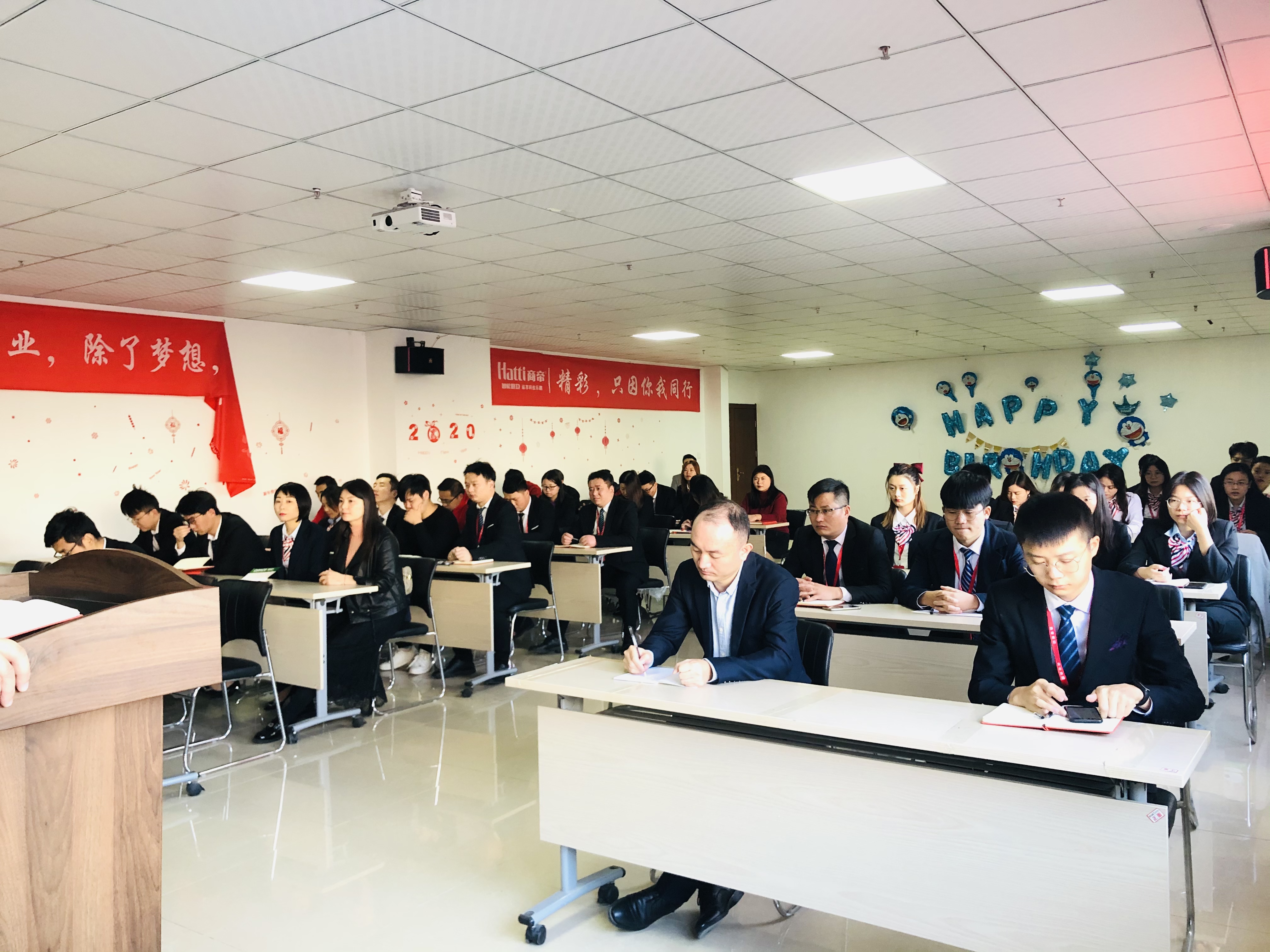 PG国际-创造和传播文娱领域的美好体验游戏平台
