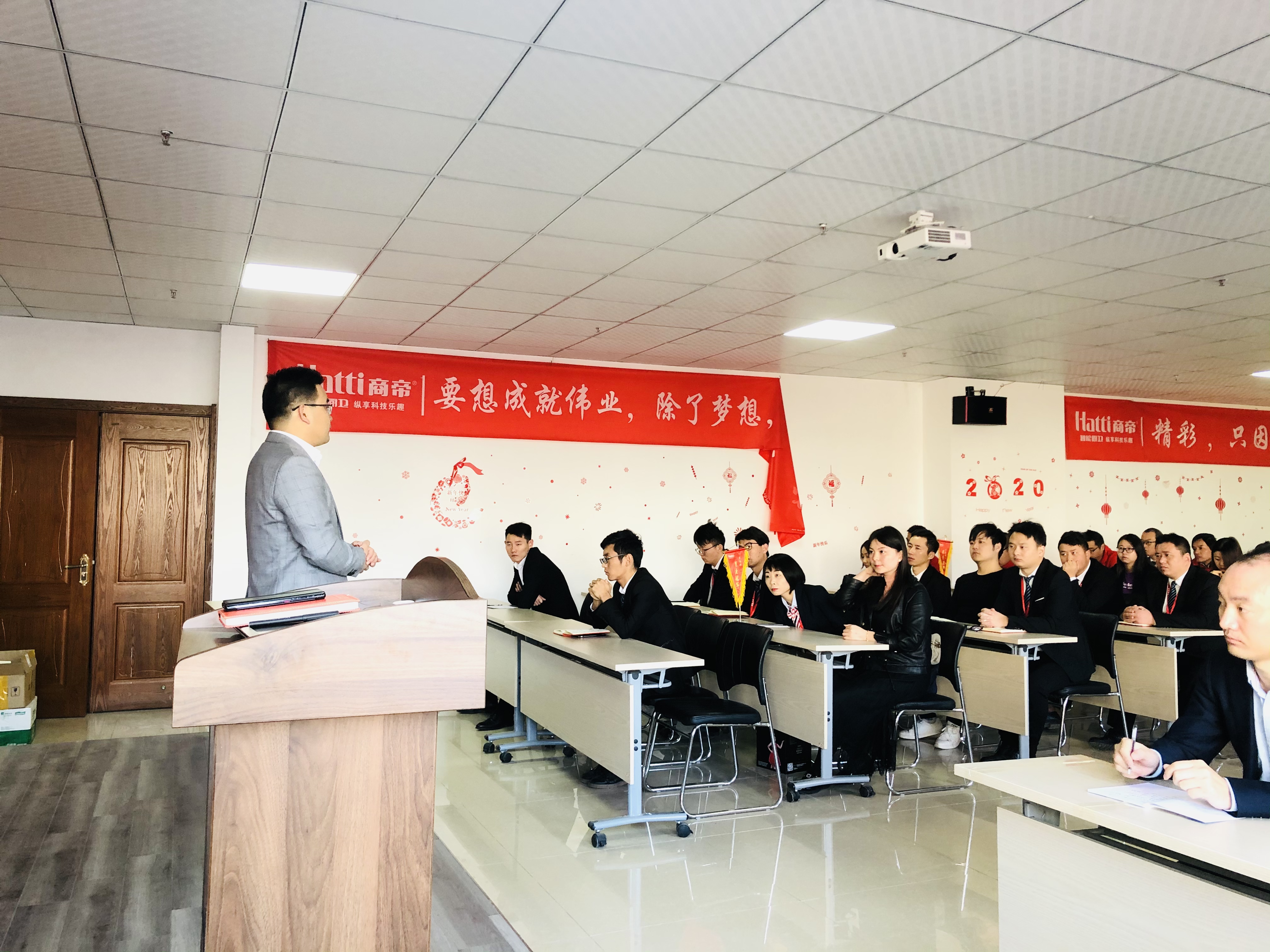 PG国际-创造和传播文娱领域的美好体验游戏平台